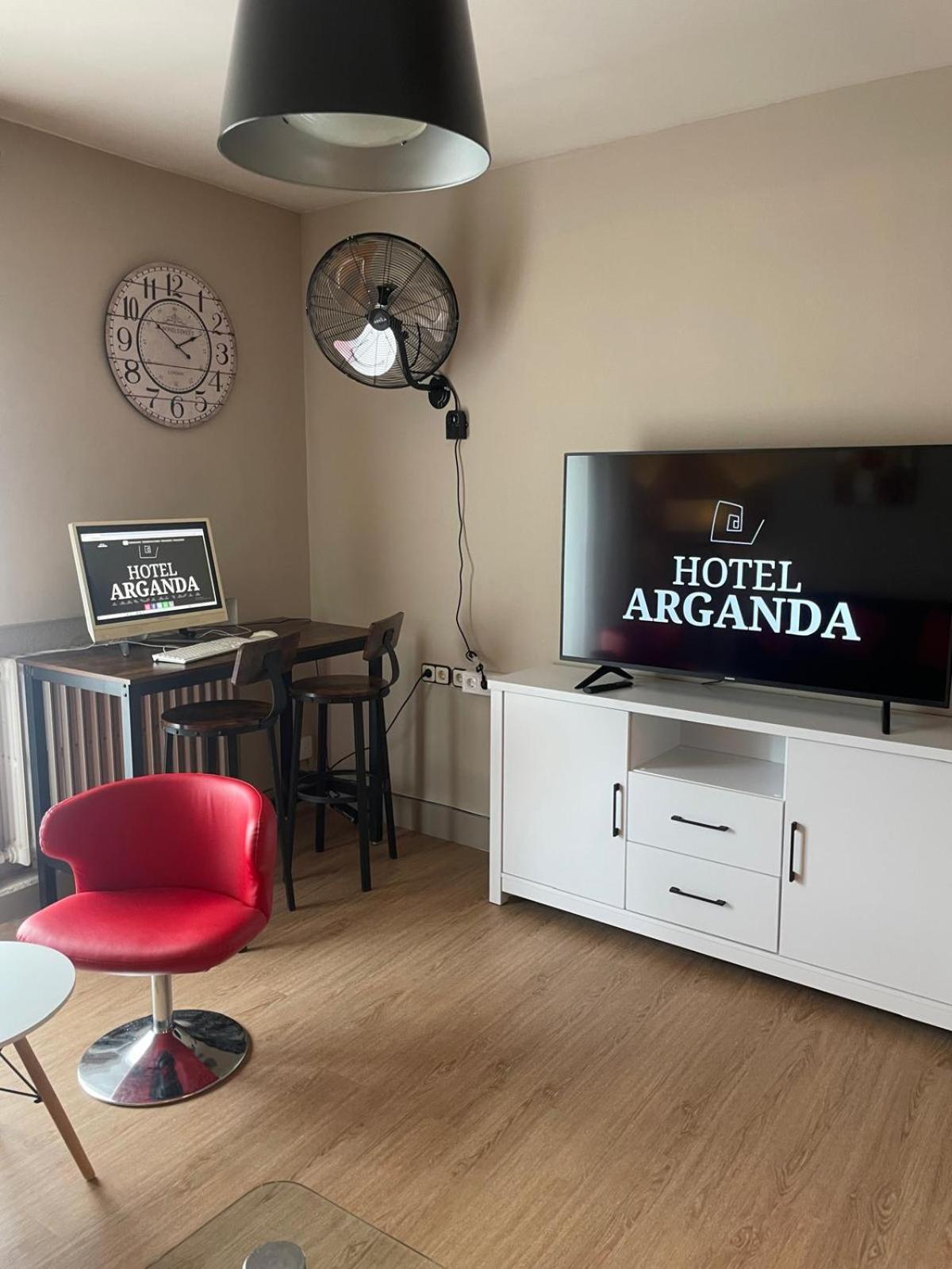 Hotel Arganda Арганда-дель-Рей Екстер'єр фото